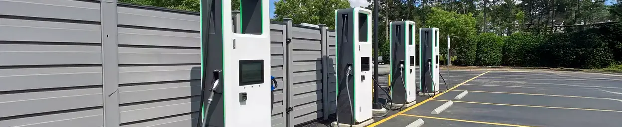 Outdoor monitors and touchscreen displays